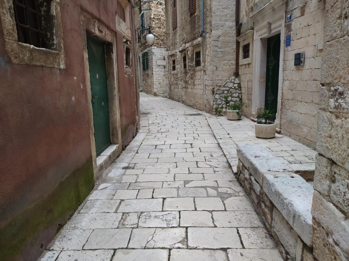 Old Stone House St Lawrence In The Heart Of Sibenik'S Old Town Apartment ภายนอก รูปภาพ