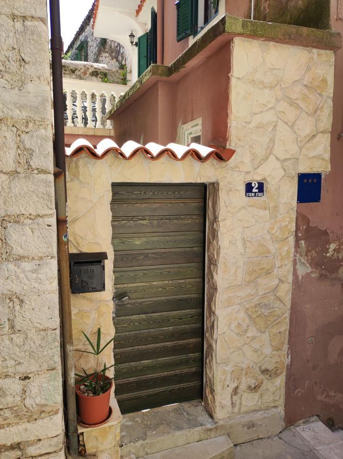 Old Stone House St Lawrence In The Heart Of Sibenik'S Old Town Apartment ภายนอก รูปภาพ