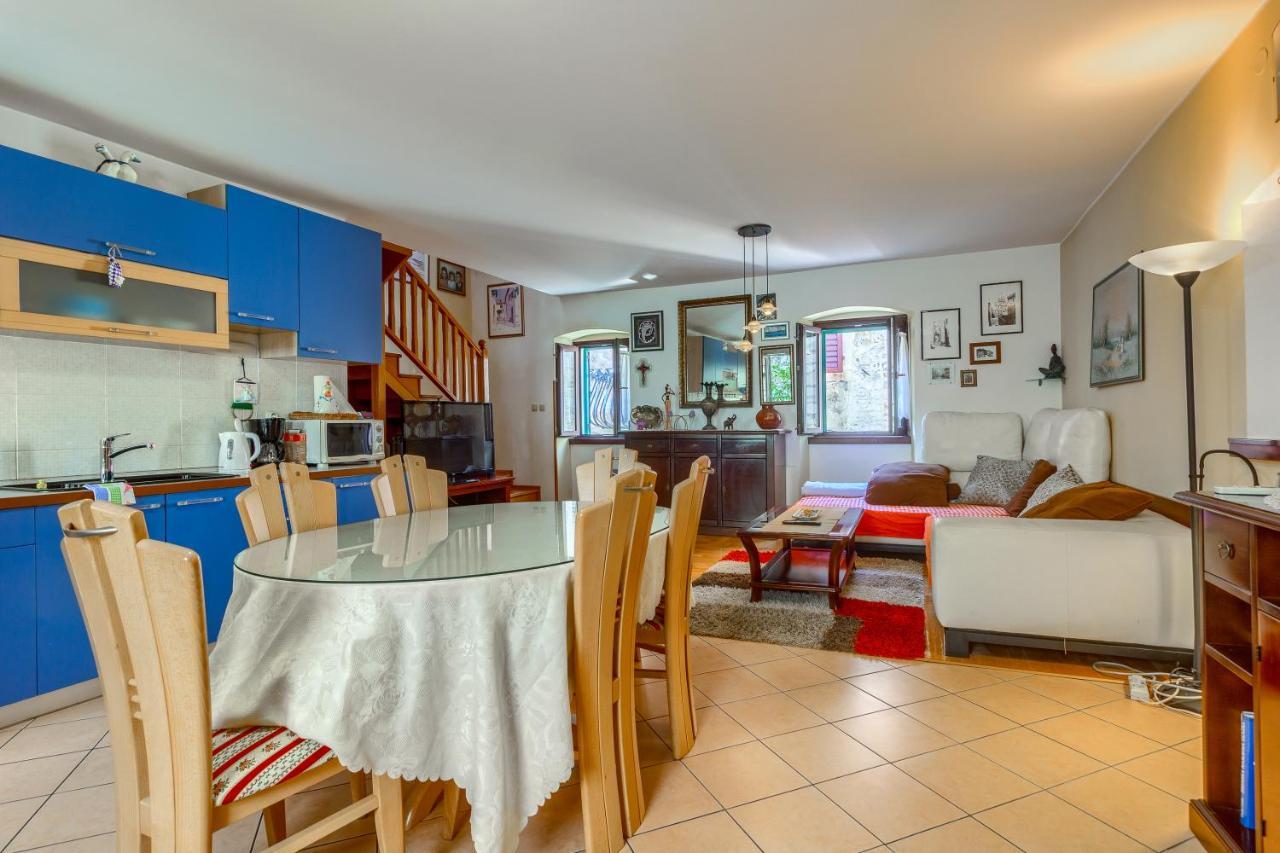 Old Stone House St Lawrence In The Heart Of Sibenik'S Old Town Apartment ภายนอก รูปภาพ